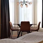 Quality Waterfront Hotel