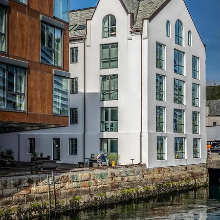 Quality Waterfront