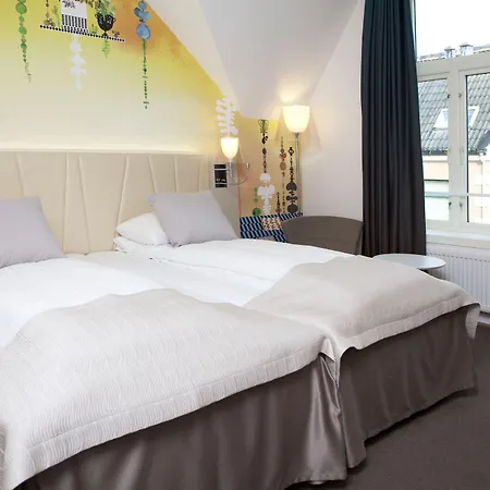 Hotel Quality Waterfront 4*