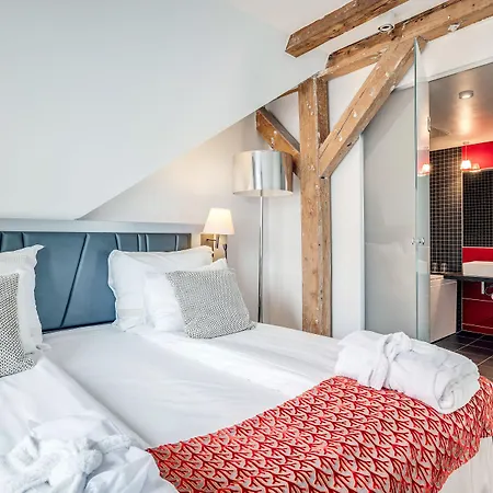 Quality Waterfront 4*