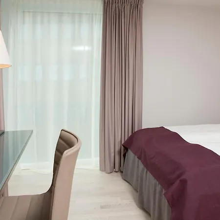 Hotel Quality Waterfront 4*