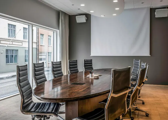 Quality Waterfront Hotel