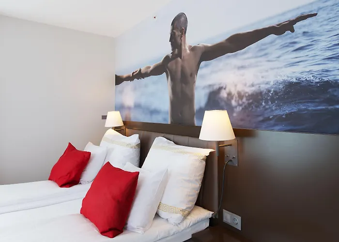 Quality Waterfront Hotel