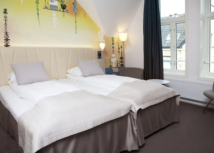 Hotel Quality Waterfront 4*