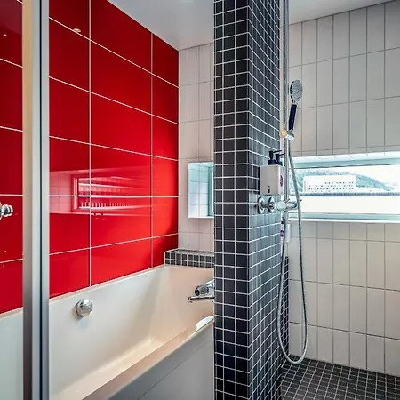 Quality Waterfront 4*