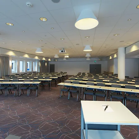 Hotel Quality Waterfront 4*